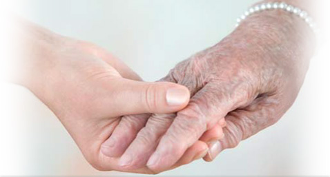 Pflegekraft mit Pflegebedürftiger Person